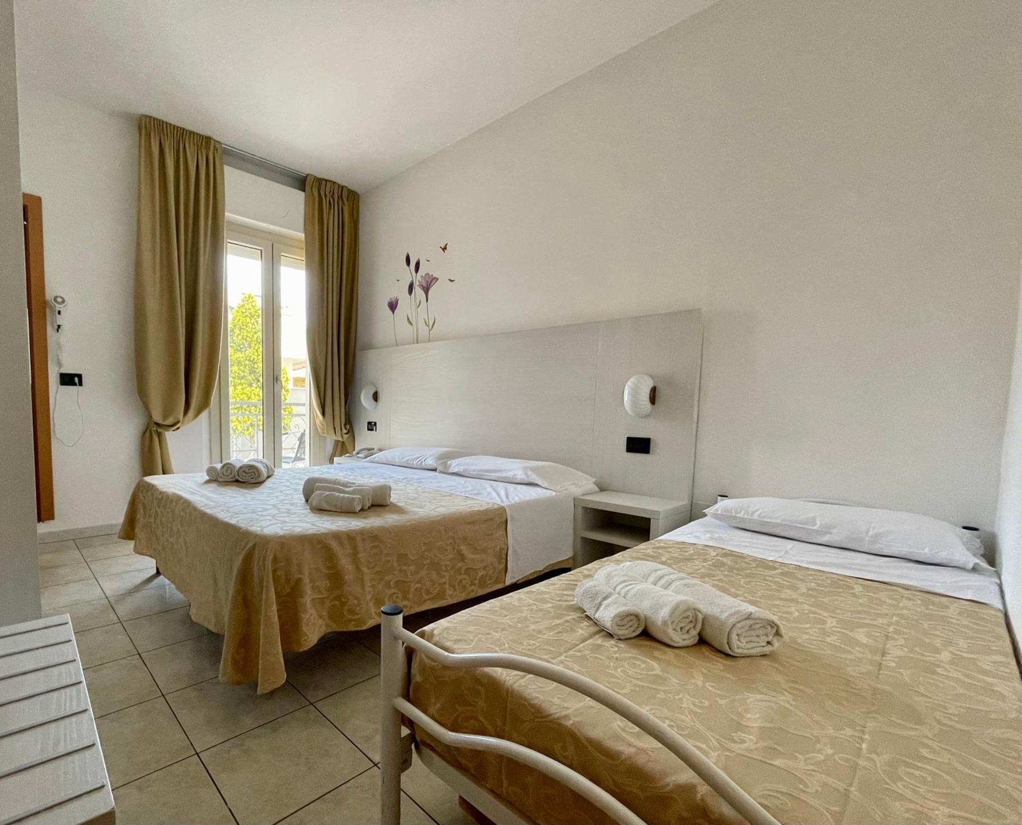 Dependance Hotel Marina Riccione Eksteriør billede