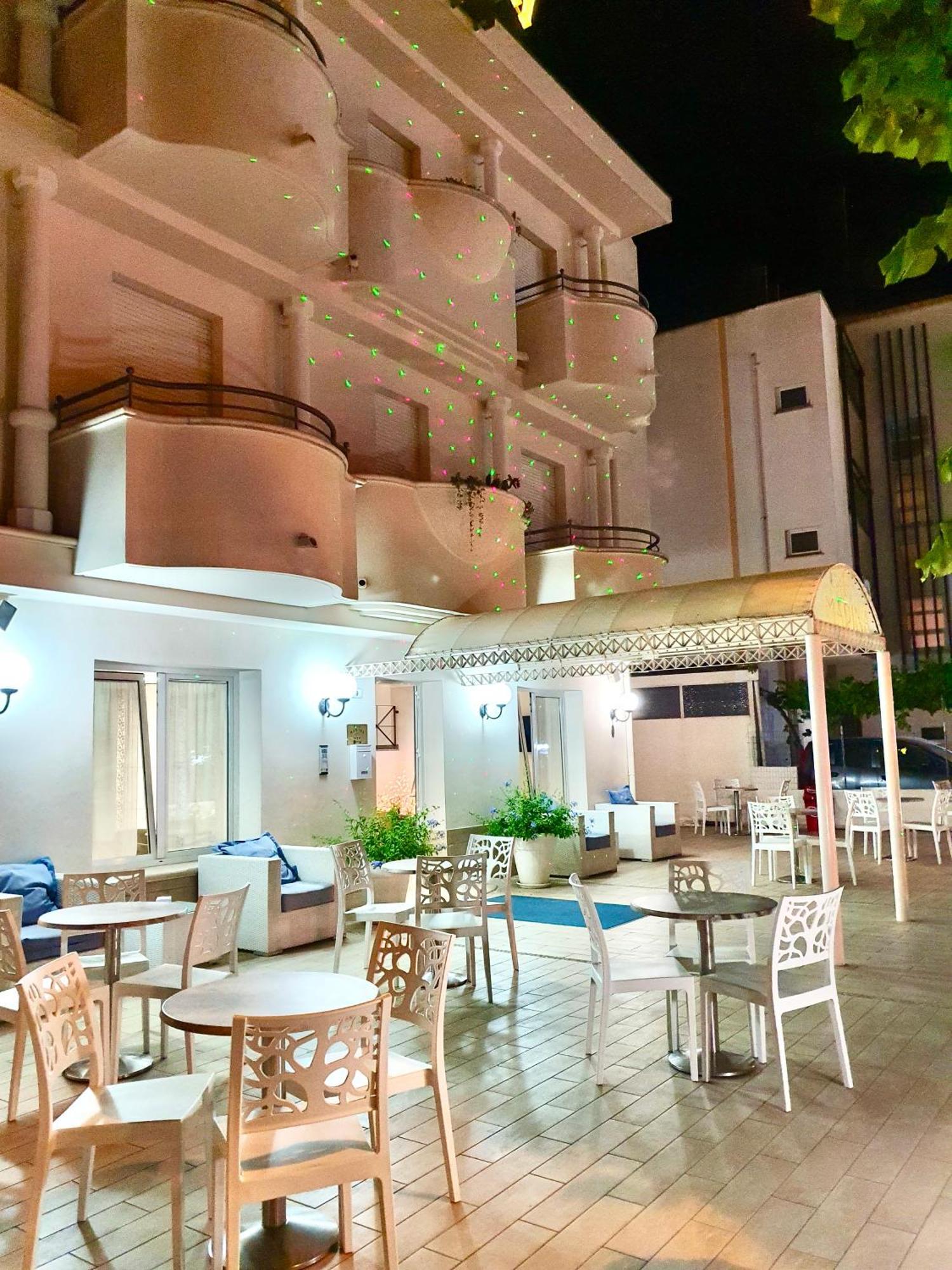 Dependance Hotel Marina Riccione Eksteriør billede